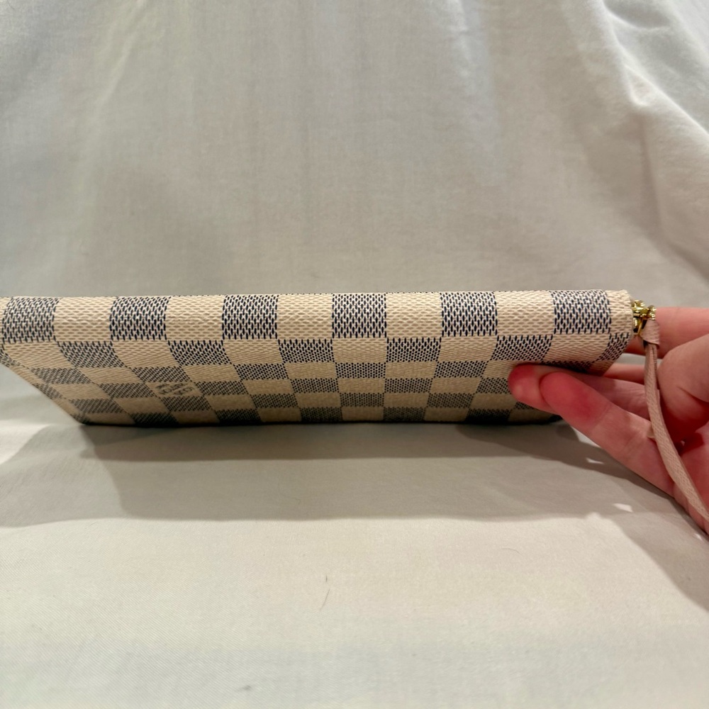 Louis Vuitton Clémence Wallet - Picture 3 of 4